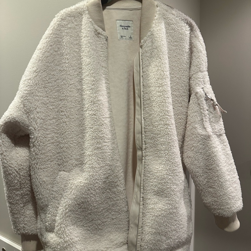 A&F Women's Cream Bomber Jacket Sherpa teddy
